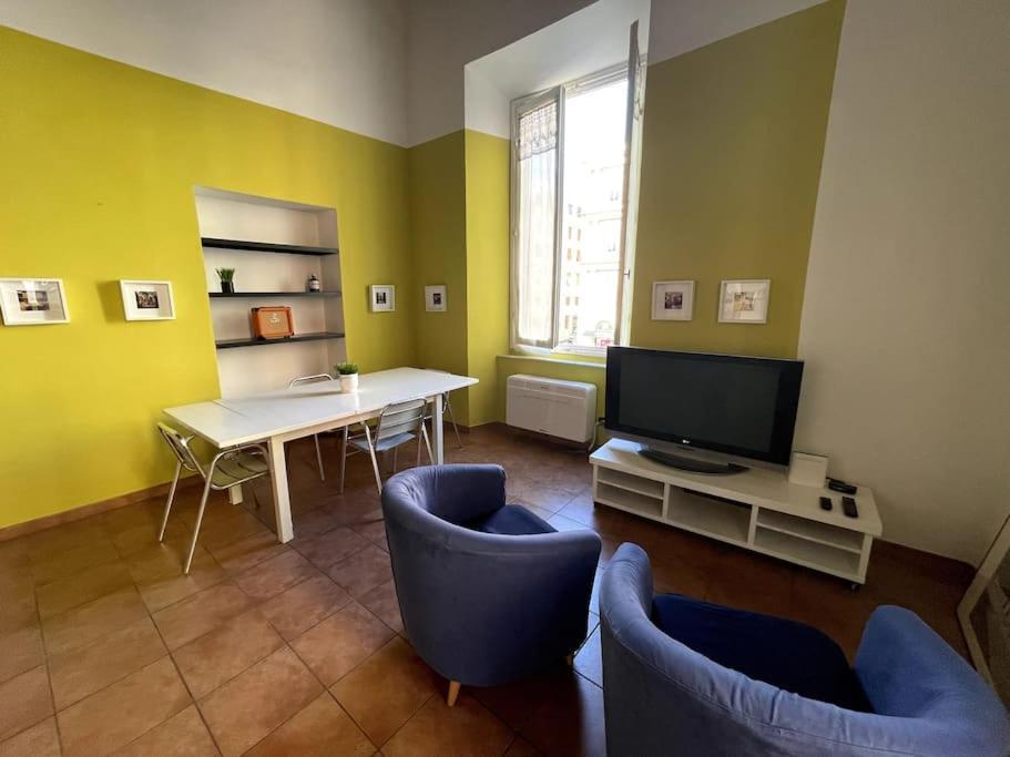 리보르노 Loft Storico In Pieno Centro! 아파트 외부 사진